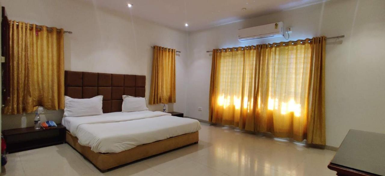 Air 2Bhk Infinity Villa Igatpuri Buitenkant foto